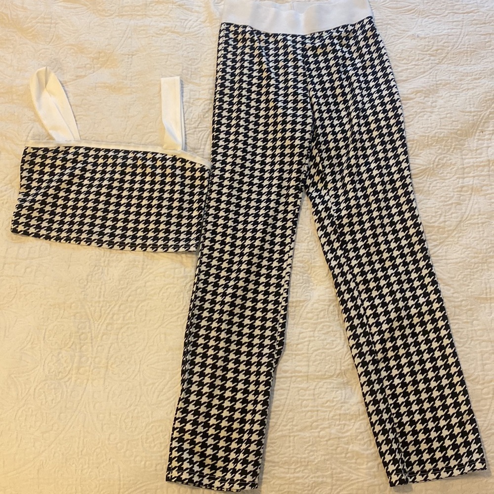 Brand new black & white houndstooth set